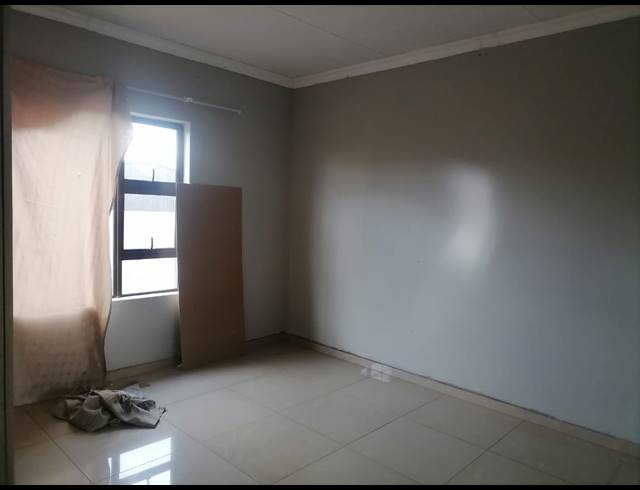 3 BEDROOM FREEHOLD FOR SALE IN GELUKSDAL